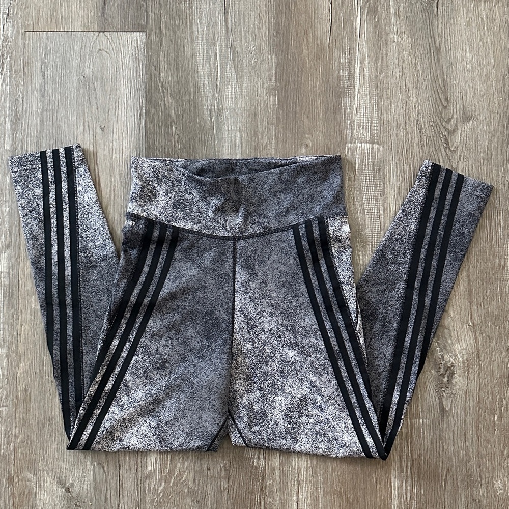 adidas Black and Gray Patterned Leggings